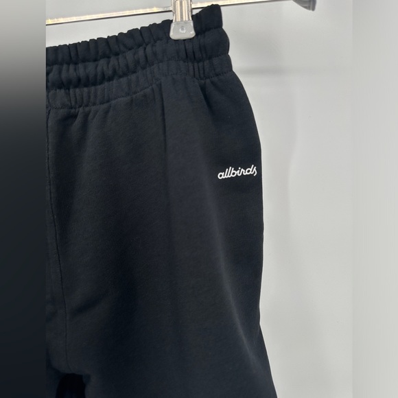 Allbirds | NWT $68 Women’s S Small R&R Sweat Shorts Natural Black - Picture 2 of 6